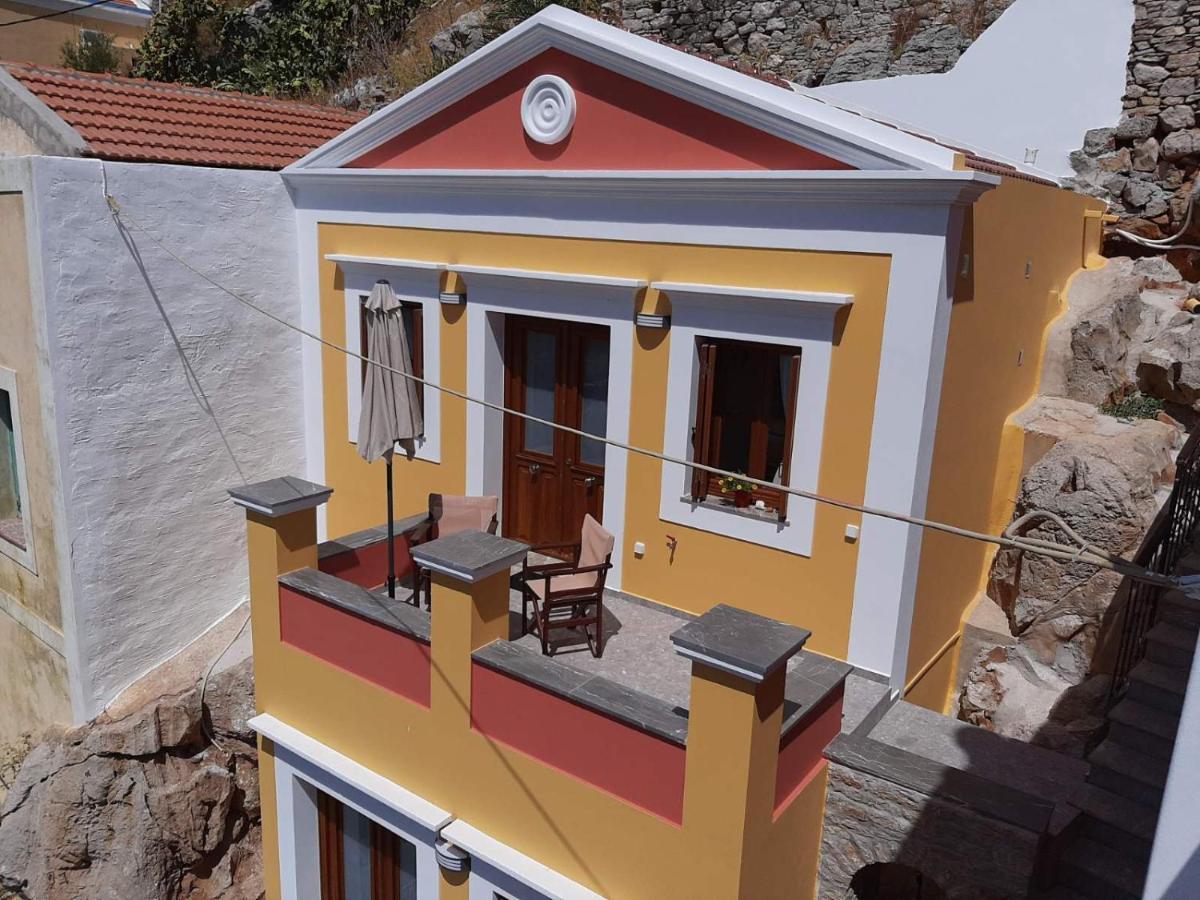 Kleanthi And Kostas Studios Simi Zewnętrze zdjęcie