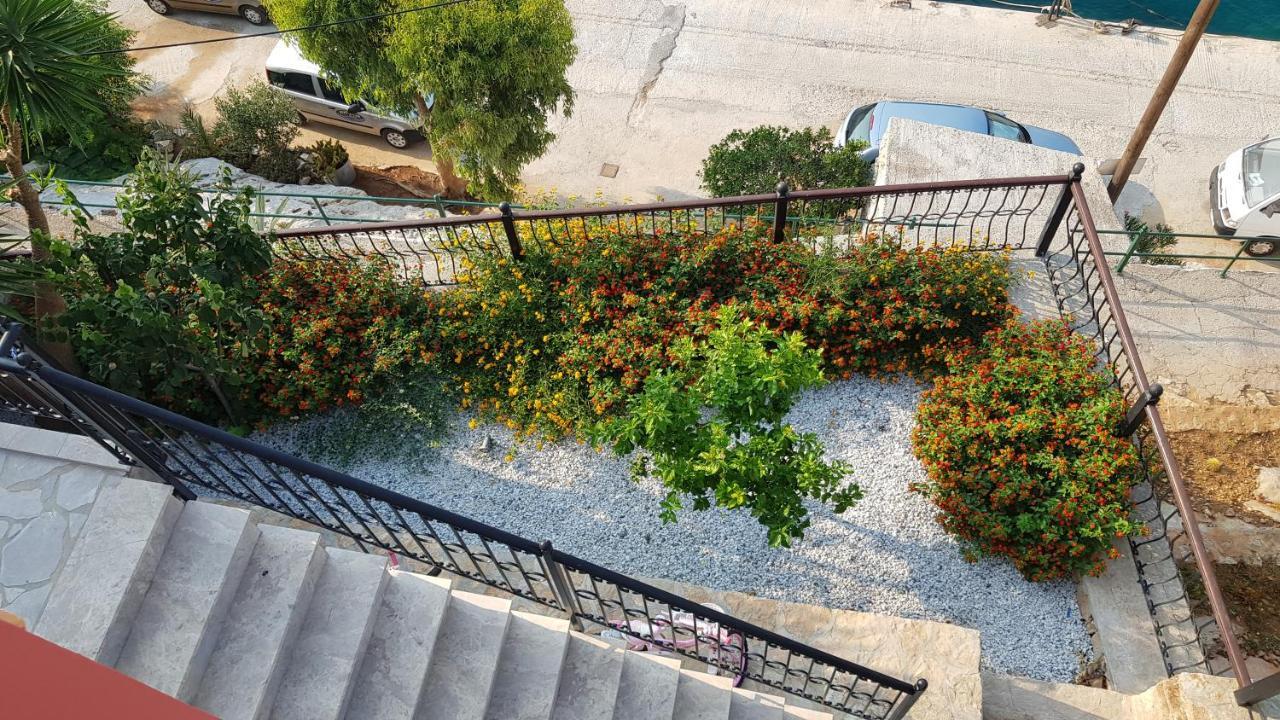 Kleanthi And Kostas Studios Simi Zewnętrze zdjęcie