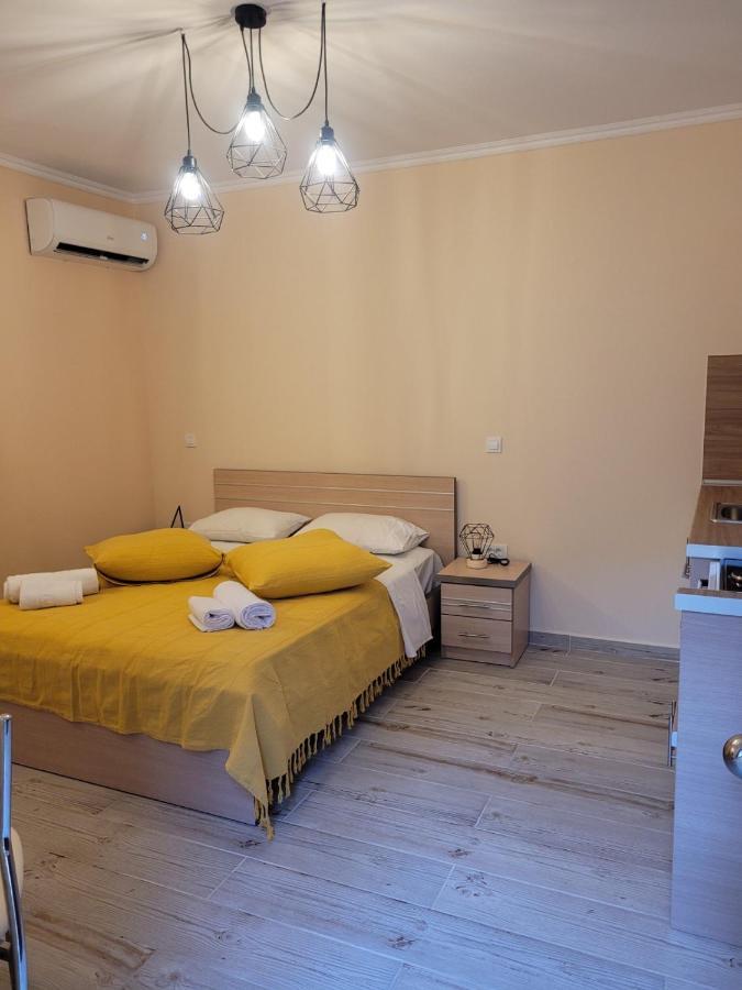 Kleanthi And Kostas Studios Simi Zewnętrze zdjęcie